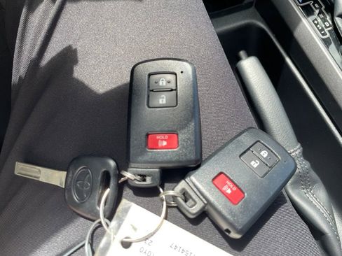 Used 2023 Toyota Tacoma TRD Off-Road AWD/4WD image 18