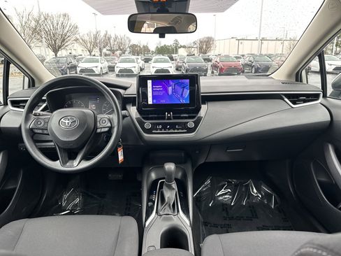 Certified 2024 Toyota Corolla LE image 28