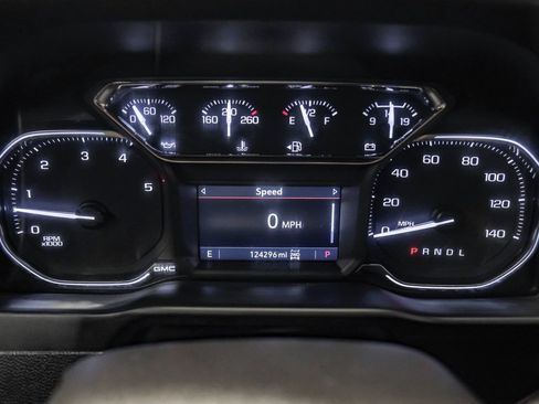 Used 2023 GMC Sierra 2500 AT4 AWD/4WD image 18