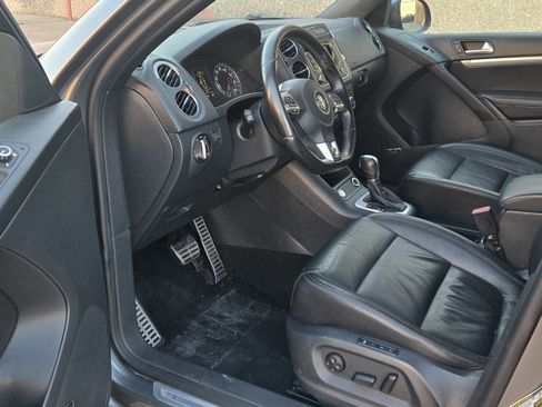 Used 2014 Volkswagen Tiguan R-Line image 15