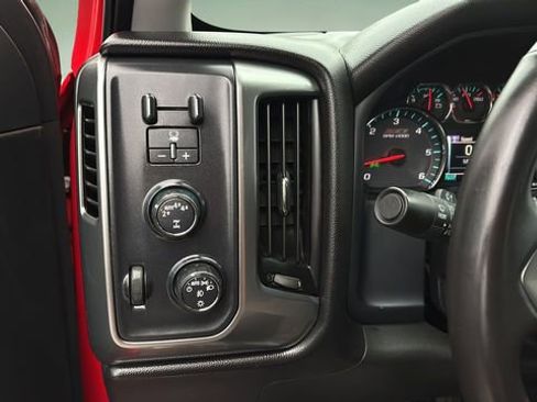 Used 2017 Chevrolet Silverado 1500 LT image 21