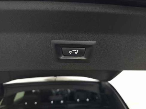 Used 2019 BMW X3 xDrive30i w/ Driving Assistance Package image 9