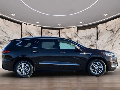 Used 2018 Buick Enclave Premium w/ Trailering Package image 4