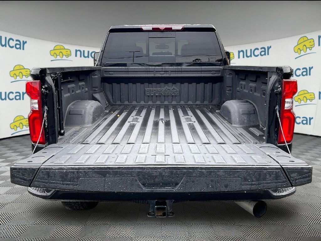 Used 2023 Chevrolet Silverado 3500 High Country w/ Safety Package II AWD/4WD image 32