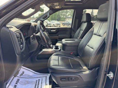 Used 2021 Chevrolet Silverado 1500 High Country w/ Technology Package image 12