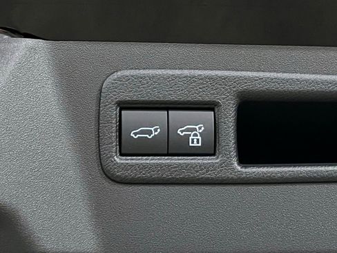 New 2026 Toyota C-HR AWD/4WD image 10