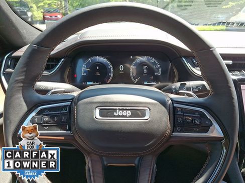 Used 2025 Jeep Grand Cherokee Summit AWD/4WD image 21