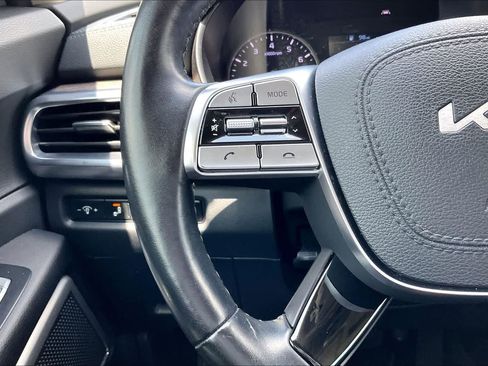 Certified 2022 Kia Telluride EX w/ EX Premium Package AWD/4WD image 22