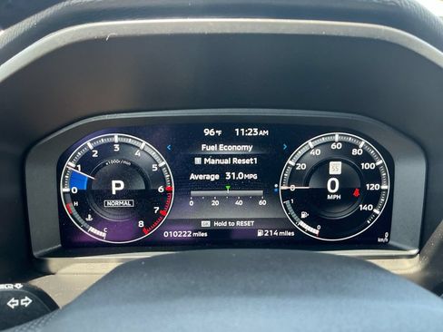 Used 2024 Mitsubishi Outlander SE Black Edition FWD image 19