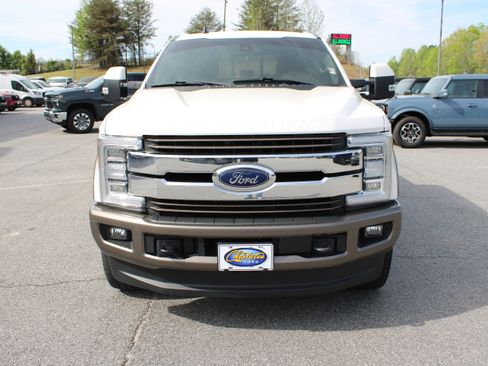 Used 2019 Ford F250 King Ranch w/ King Ranch Ultimate Package AWD/4WD image 3