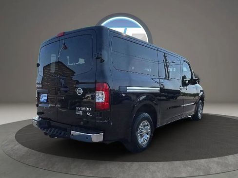 Used 2014 Nissan NV 3500 SL w/ Technology Package RWD image 7