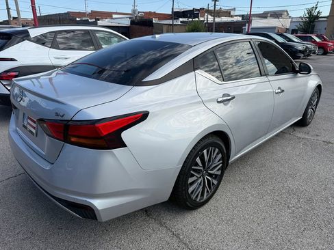 Used 2023 Nissan Altima 2.5 SV FWD image 16
