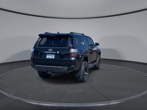 Used 2019 Toyota 4Runner TRD Off-Road Premium AWD/4WD image 9
