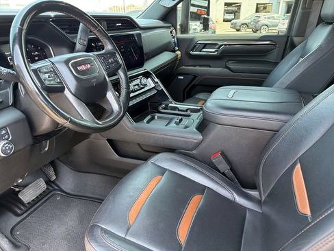 Used 2024 GMC Sierra 2500 AT4 w/ Technology Package AWD/4WD image 18
