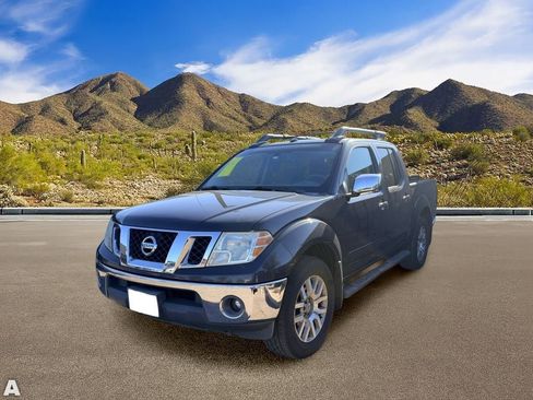 Used 2012 Nissan Frontier SL w/ Moonroof Pkg AWD/4WD image 2