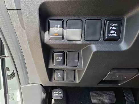 New 2026 Nissan Frontier SV w/ SV Convenience Package RWD image 34
