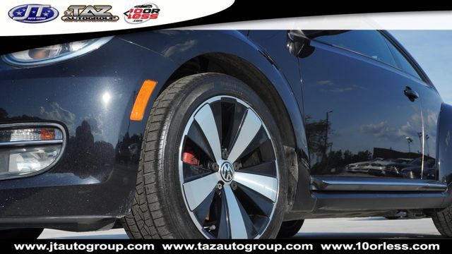 Used 2012 Volkswagen Beetle 2.0T FWD image 9
