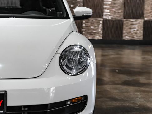Used 2015 Volkswagen Beetle 1.8T FWD image 24