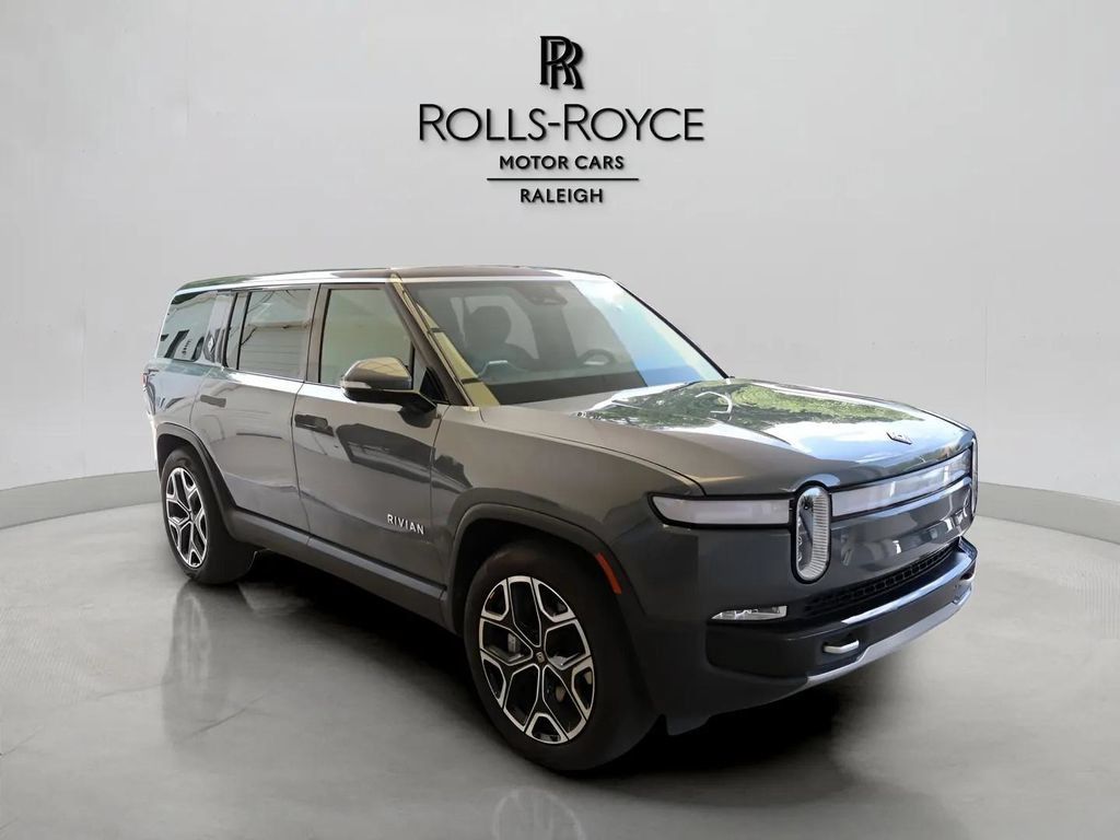 Used 2024 Rivian R1S Adventure Dual AWD/4WD image 3