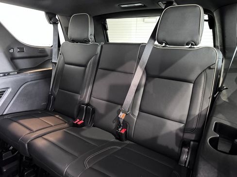 Certified 2024 GMC Yukon SLT AWD/4WD image 14