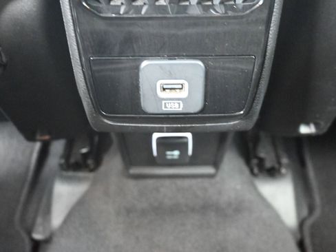 Used 2022 Jeep Compass Latitude AWD/4WD image 21