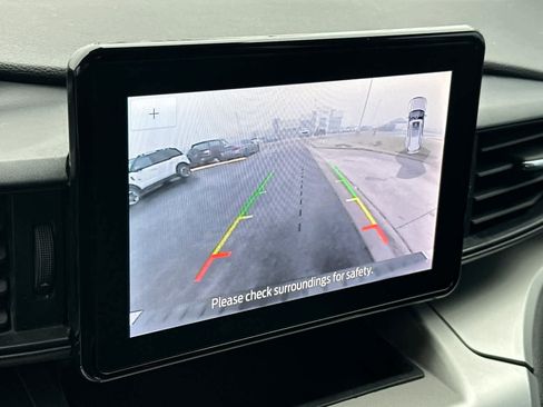 Certified 2021 Ford Explorer XLT w/ Class III Trailer Tow Package image 20