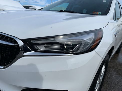 Used 2020 Buick Enclave Essence image 29