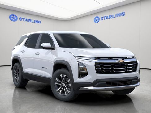 Used 2026 Chevrolet Equinox LT FWD image 7