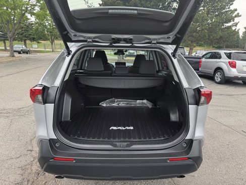 Certified 2025 Toyota RAV4 XLE w/ Convenience Package AWD/4WD image 8