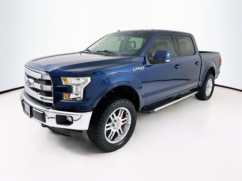 Used 2016 Ford F150 Lariat w/ Equipment Group 501A Mid image 3