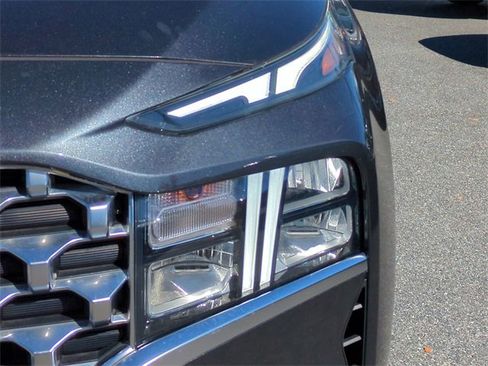 Certified 2022 Hyundai Santa Fe SEL w/ Convenience + Premium Package image 10