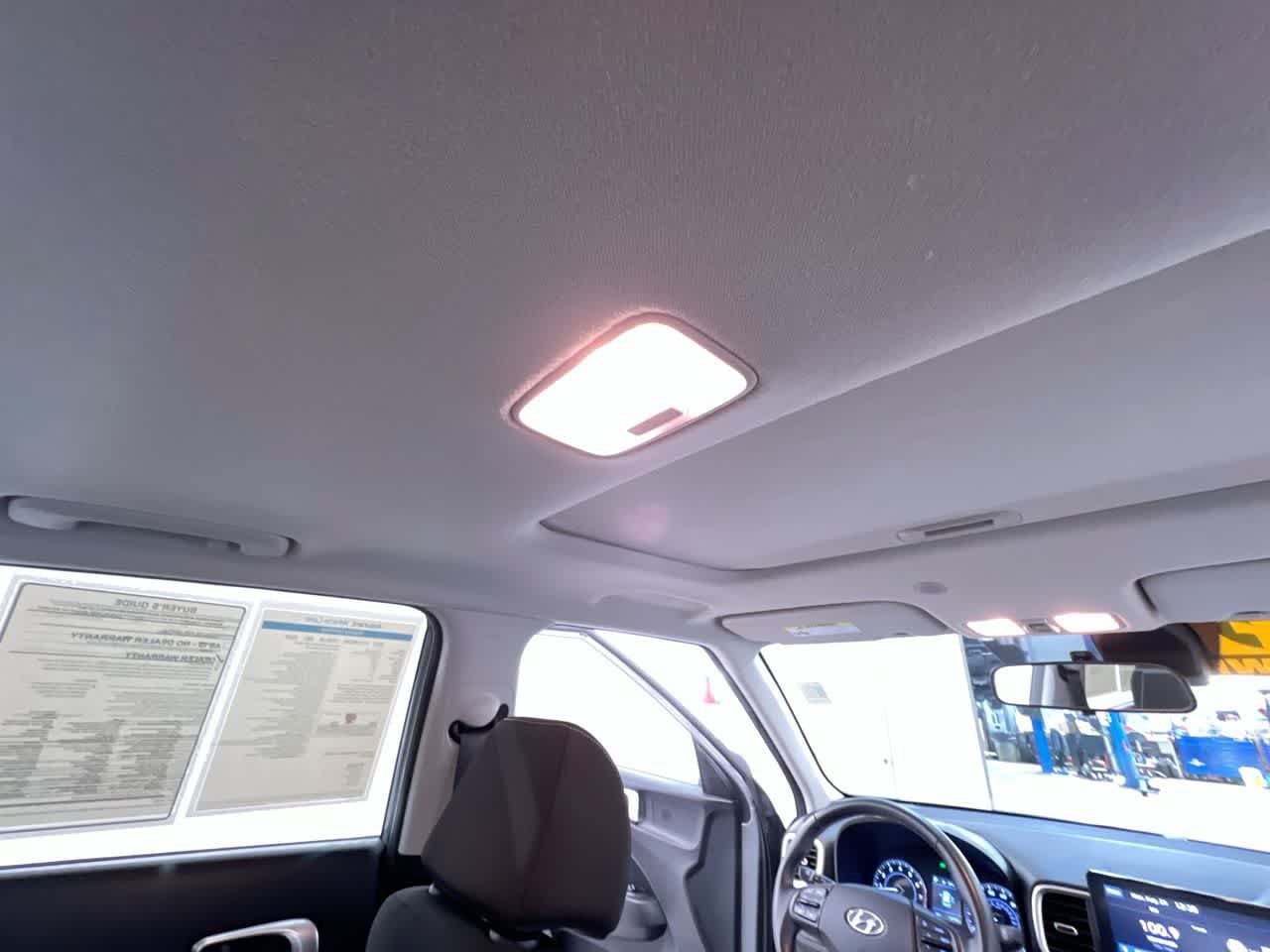 Used 2022 Hyundai Venue SEL FWD image 39