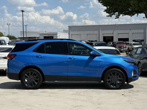 Used 2024 Chevrolet Equinox RS AWD/4WD image 3
