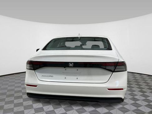 New 2025 Honda Accord LX image 4