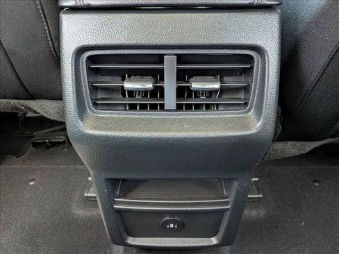 Used 2024 Ford Edge SE AWD/4WD image 18