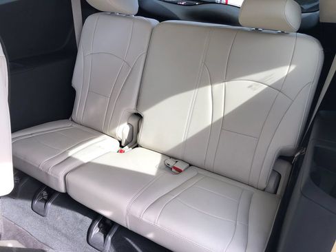 Used 2022 Buick Enclave Premium w/ Surround and Sites Package FWD image 28