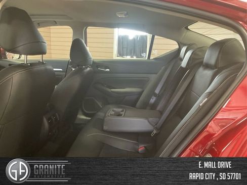 New 2025 Nissan Altima 2.5 SL image 10