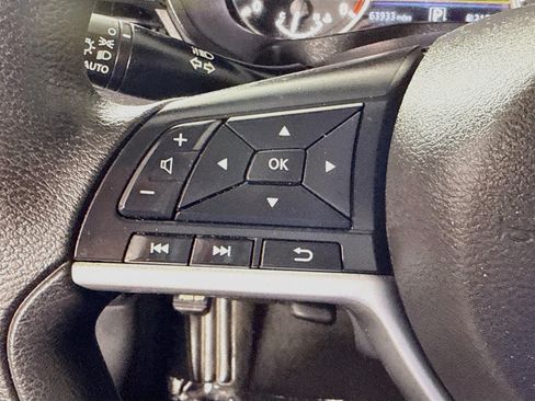 Used 2022 Nissan Altima 2.5 SV FWD image 14