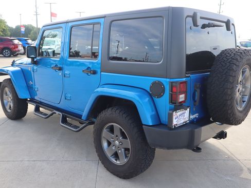 Used 2015 Jeep Wrangler Unlimited Sport AWD/4WD image 7