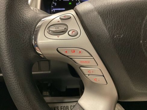 Used 2018 Nissan Murano S AWD/4WD image 18