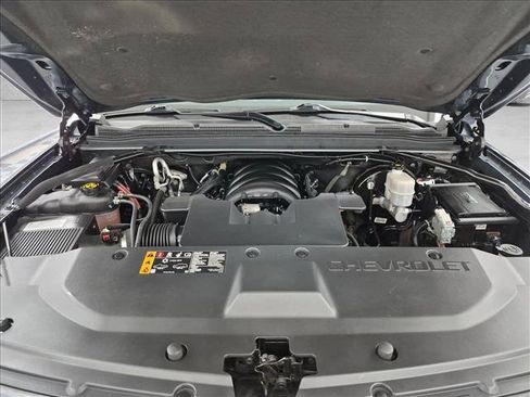 Used 2019 Chevrolet Suburban Premier AWD/4WD image 27