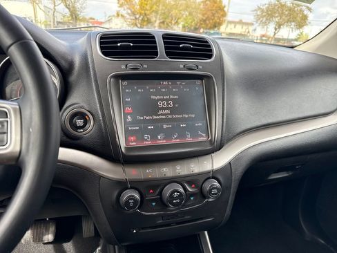 Used 2018 Dodge Journey Crossroad image 18