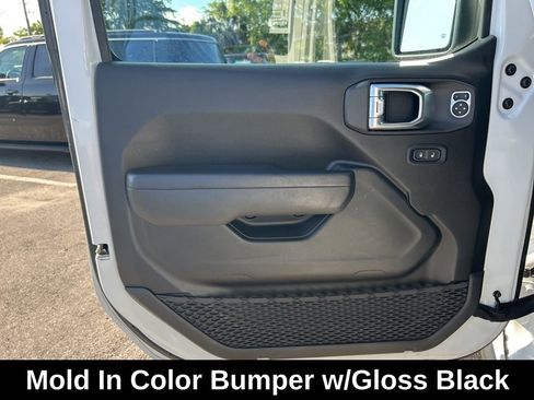 Used 2022 Jeep Wrangler Unlimited Sport AWD/4WD image 34