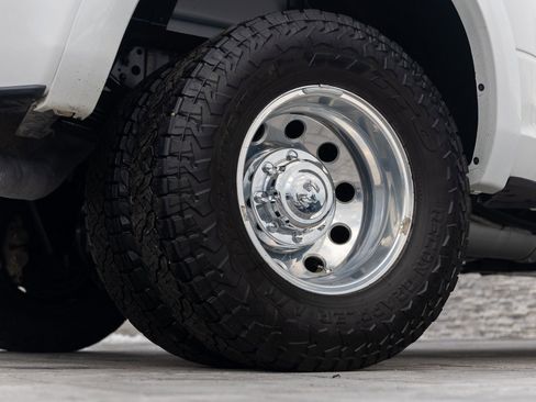 Used 2017 RAM 3500 Laramie image 18