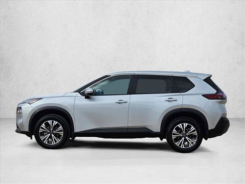 Used 2023 Nissan Rogue SV image 8