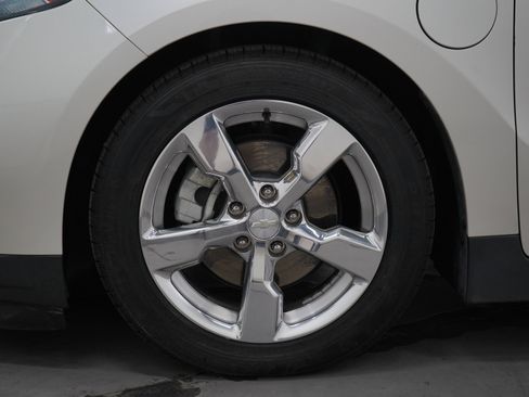 Used 2013 Chevrolet Volt Premium w/ Premium Trim Package FWD image 25