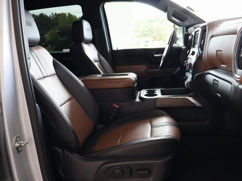 Used 2020 Chevrolet Silverado 3500 High Country w/ Technology Package image 48