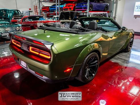 Used 2023 Dodge Challenger SRT Hellcat RWD image 9