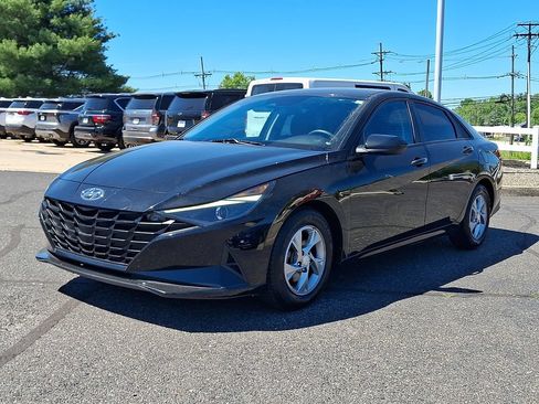 Used 2021 Hyundai Elantra SE FWD image 6