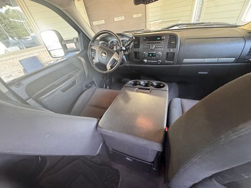 Used 2014 Chevrolet Silverado 3500 LT w/ Custom Sport Truck Package image 21